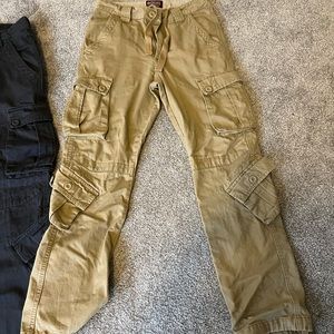 Men’s khaki cargo pants.